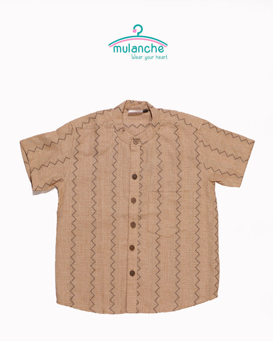 Zig zag lines in cookie beige