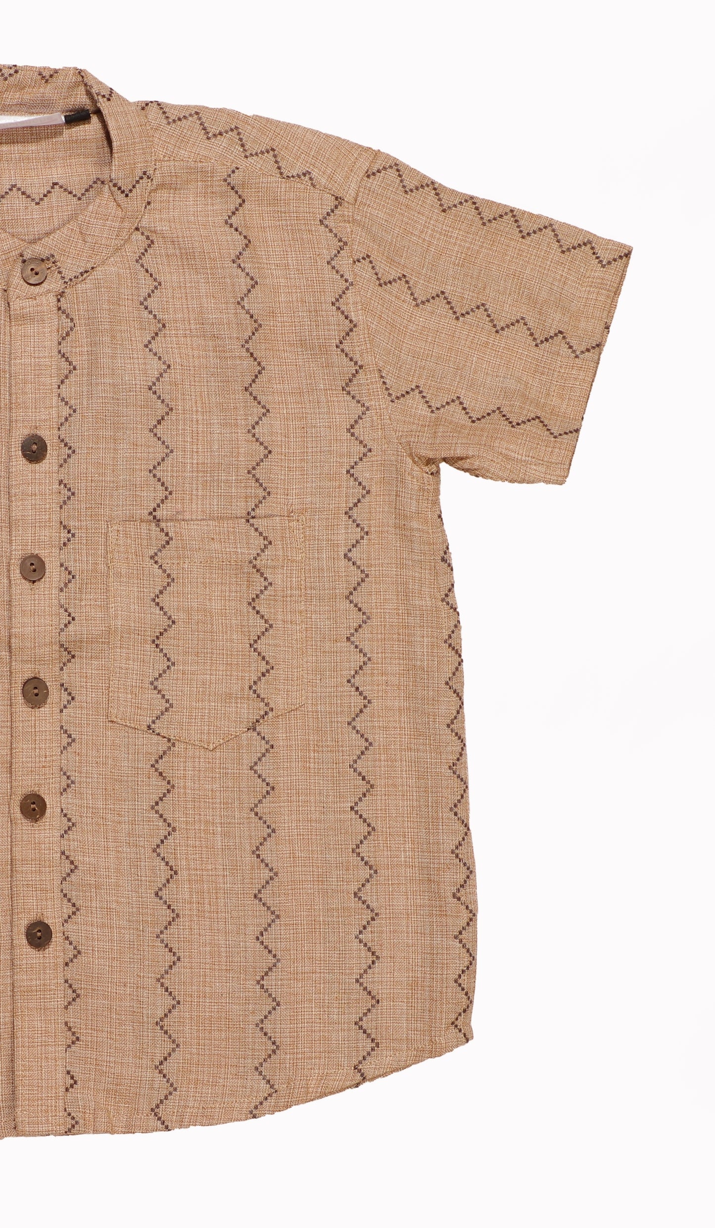 Zig zag lines in cookie beige