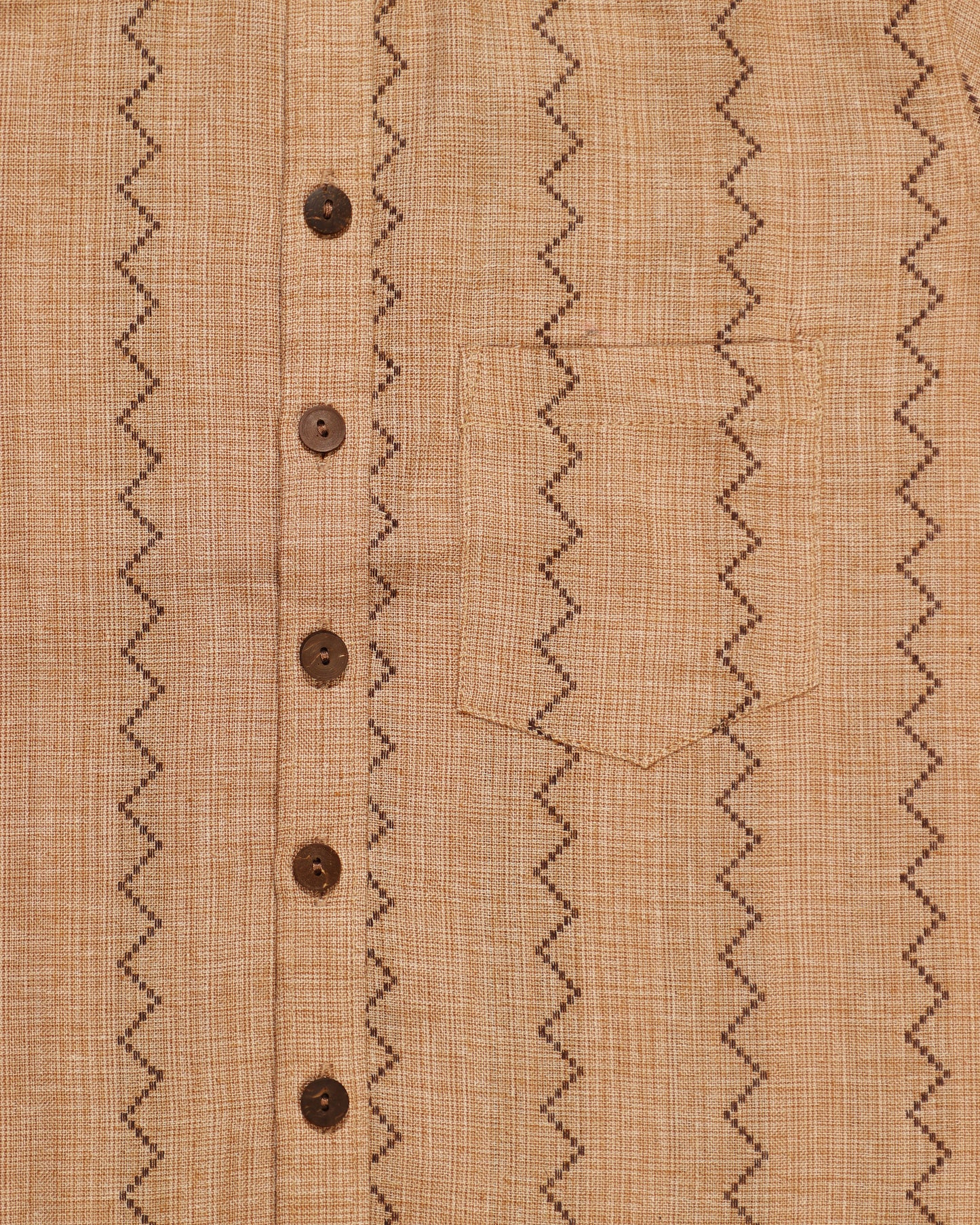 Zig zag lines in cookie beige