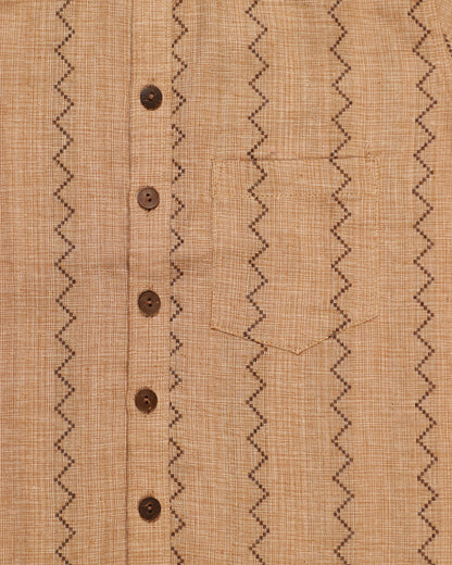 Zig zag lines in cookie beige