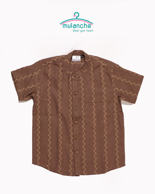 Zig zag lines in hazelnut brown